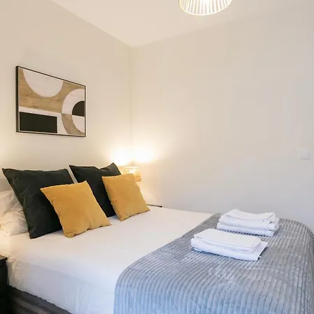 Castelo Picao Apartments-3